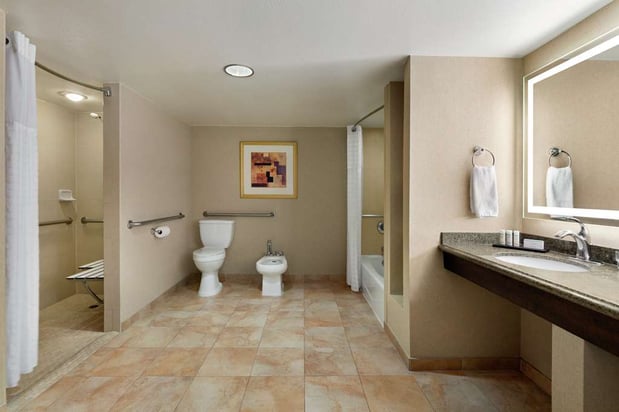 Images Embassy Suites by Hilton Phoenix Tempe