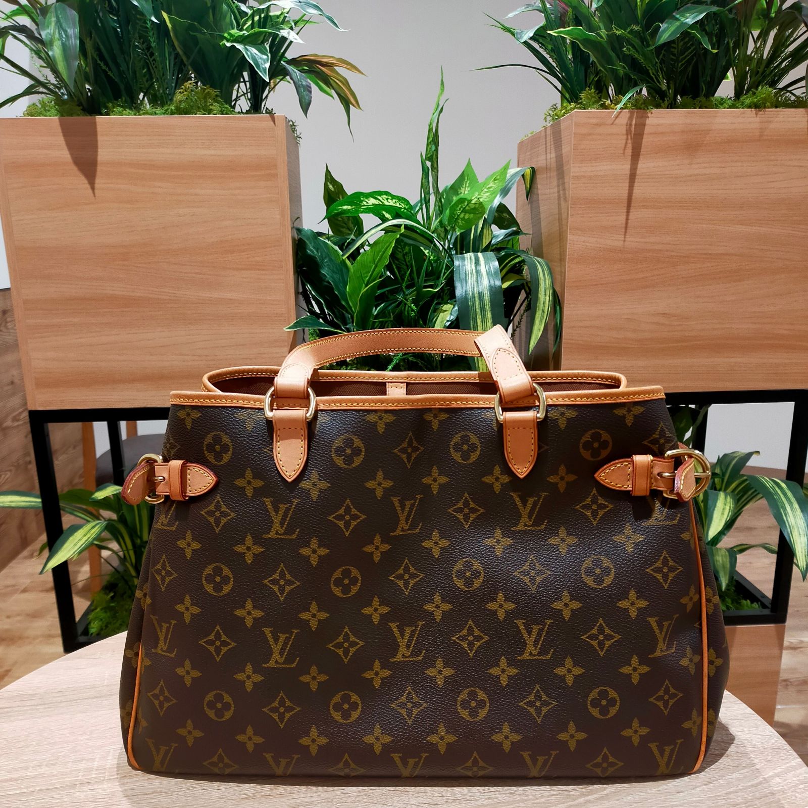 Images KOMEHYO（コメ兵）買取センター東岡崎
