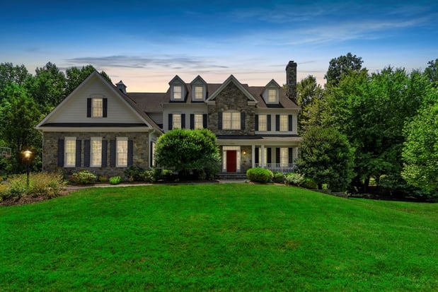 Images Bic DeCaro & Associates | eXp Realty | Northern Virginia REALTOR