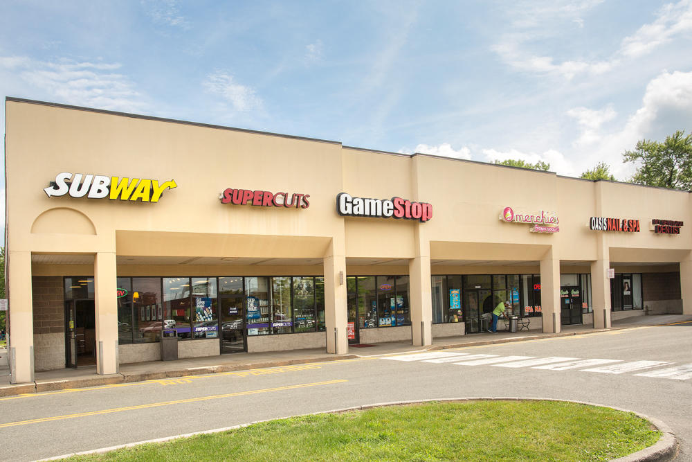 Super Cuts, Game Stop at Turnpike Plaza - Newington Shopping Center