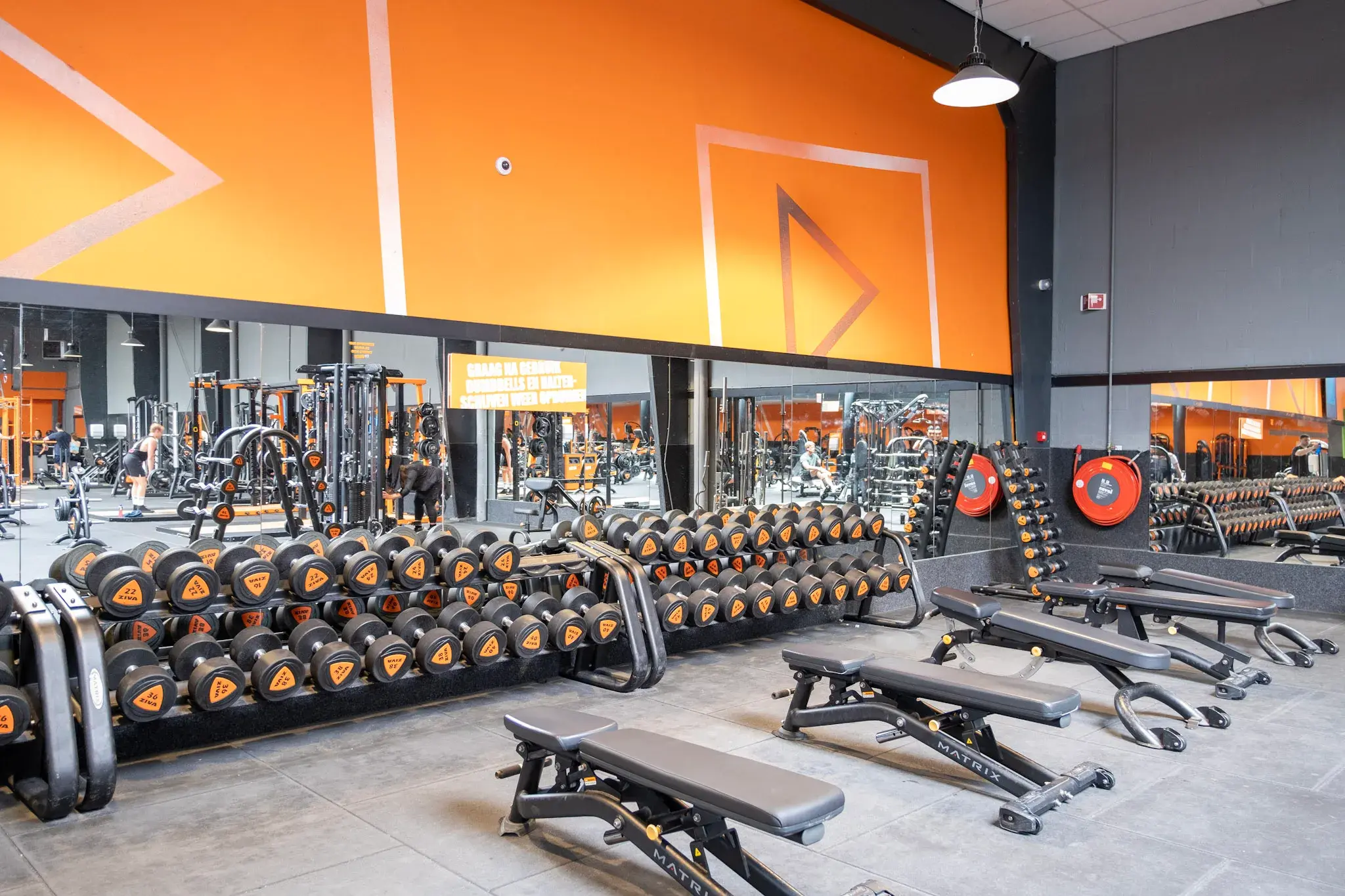 Foto's Basic-Fit 24/7