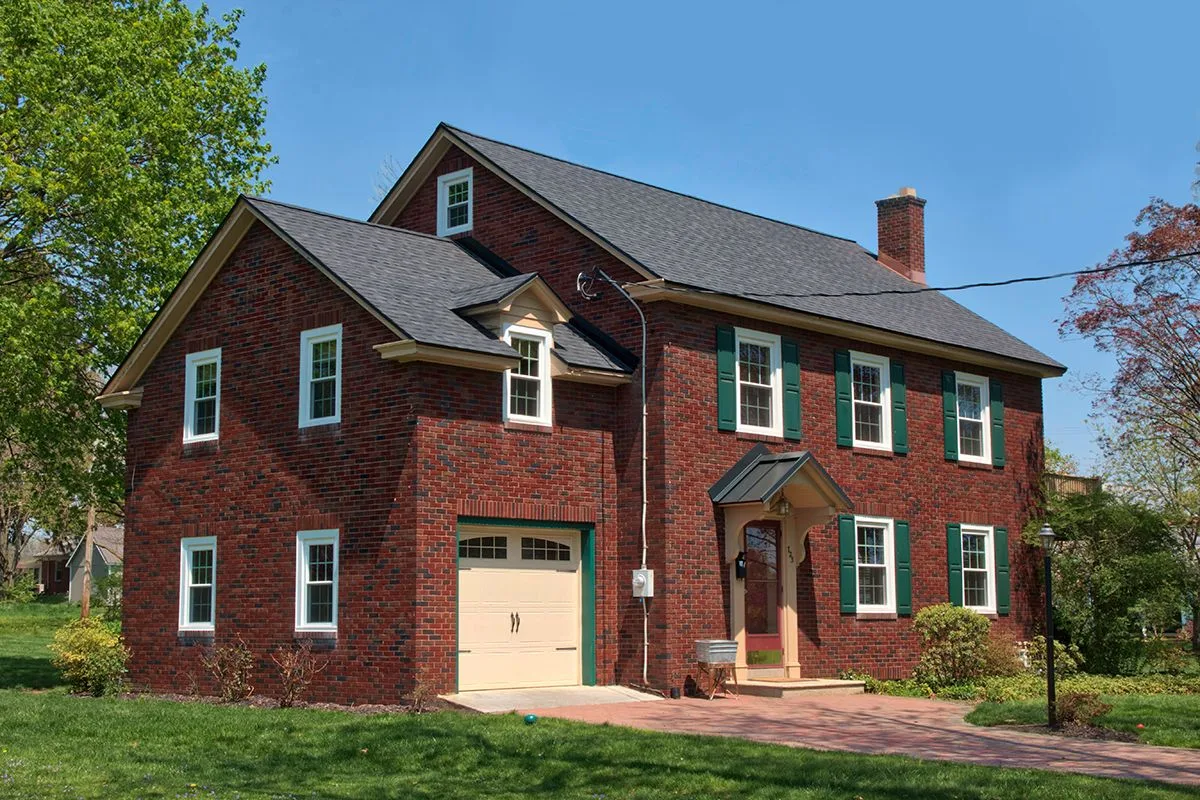 Middle Creek Roofing Image