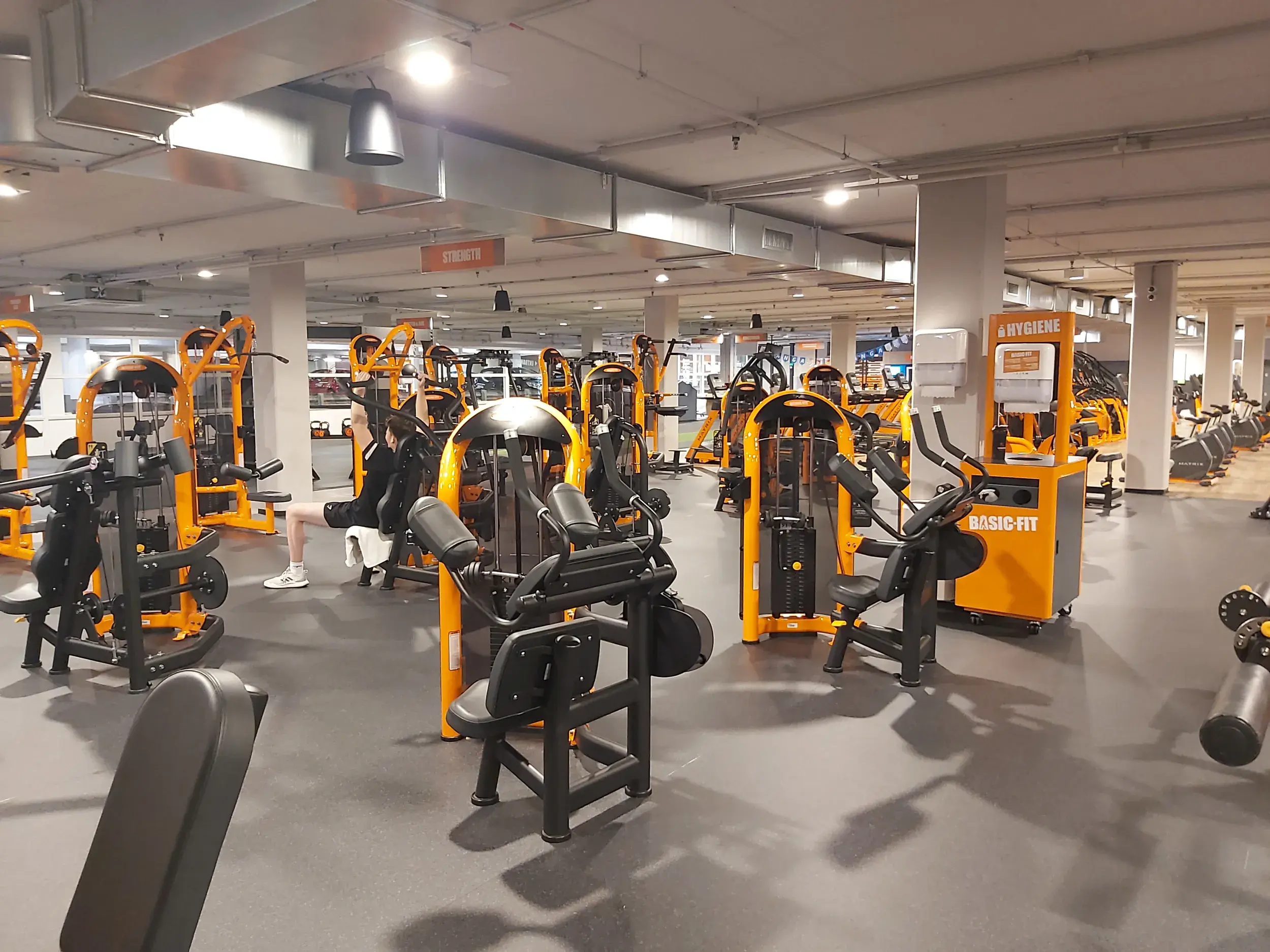 Foto's Basic-Fit 24/7