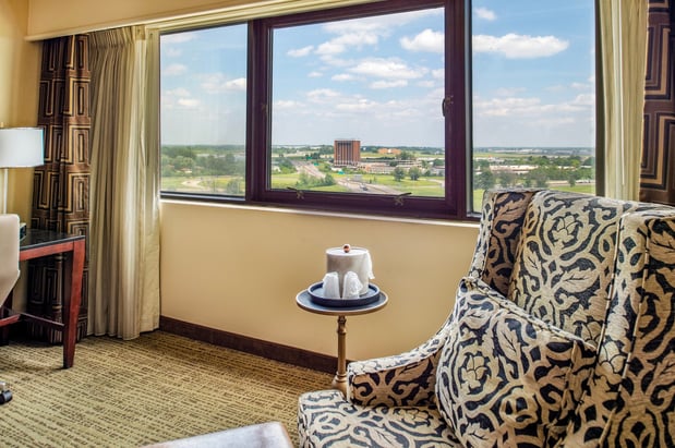 Images Crowne Plaza St. Louis Airport by IHG