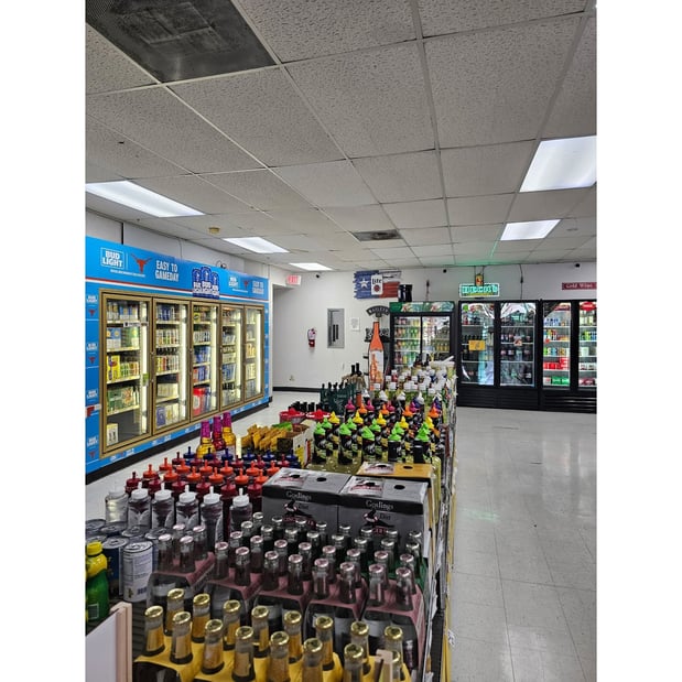 Images DC Liquors - Thousand Oaks