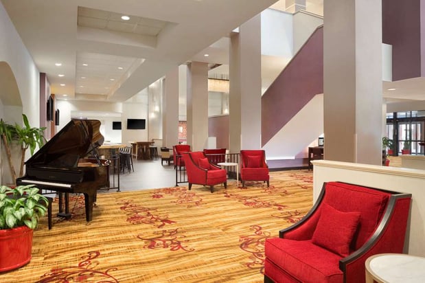 Images Hilton Fort Wayne at the Grand Wayne Convention Center