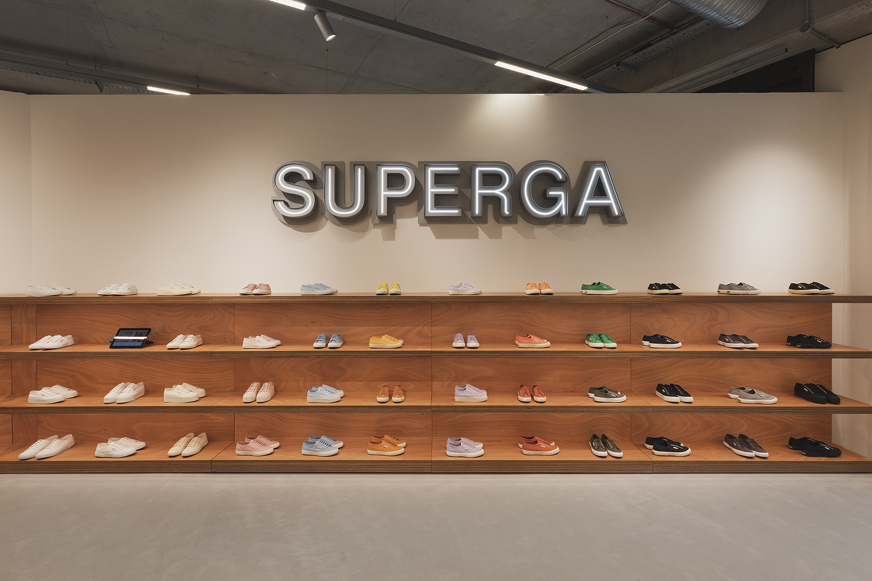 Fotos - Superga 203 London - 6