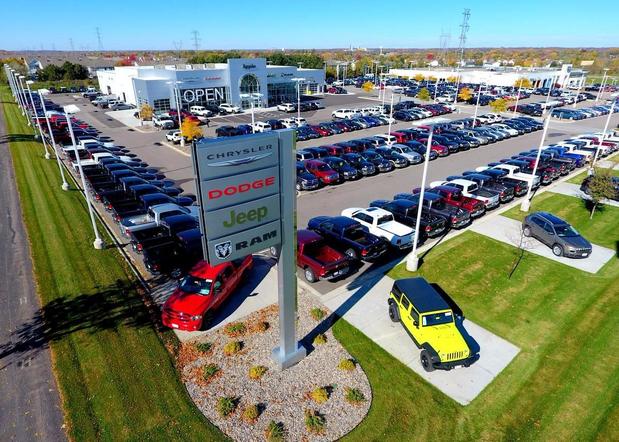 Images Apple Chrysler Dodge Jeep Ram