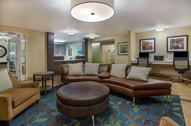 Images Candlewood Suites Louisville Airport by IHG