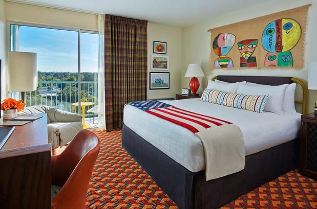 Images Graduate by Hilton Tempe