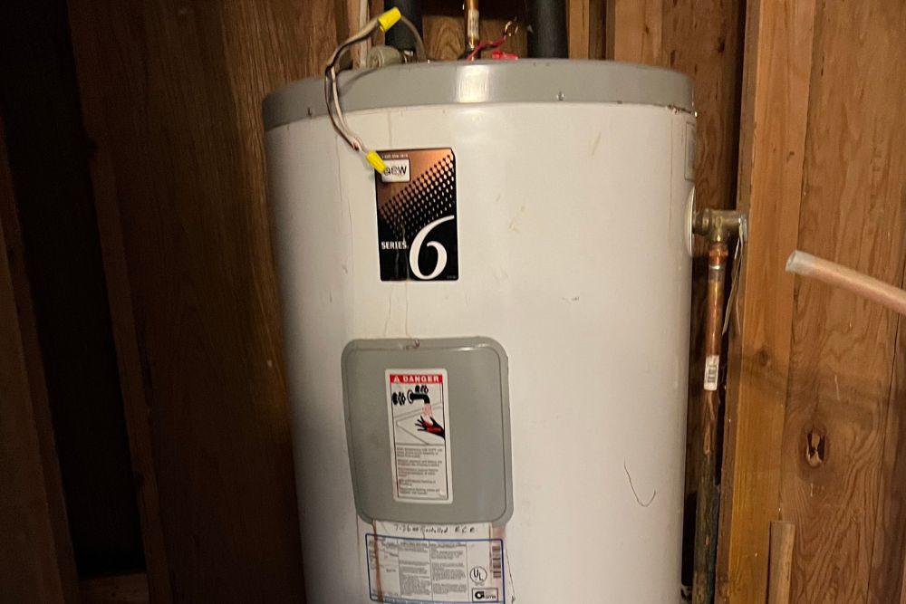 This water heater was installed in the year 2000 and had never been serviced.