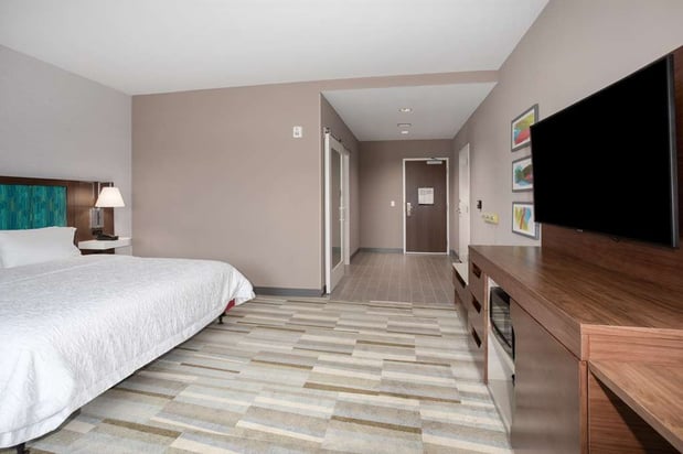 Images Hampton Inn & Suites Watsonville