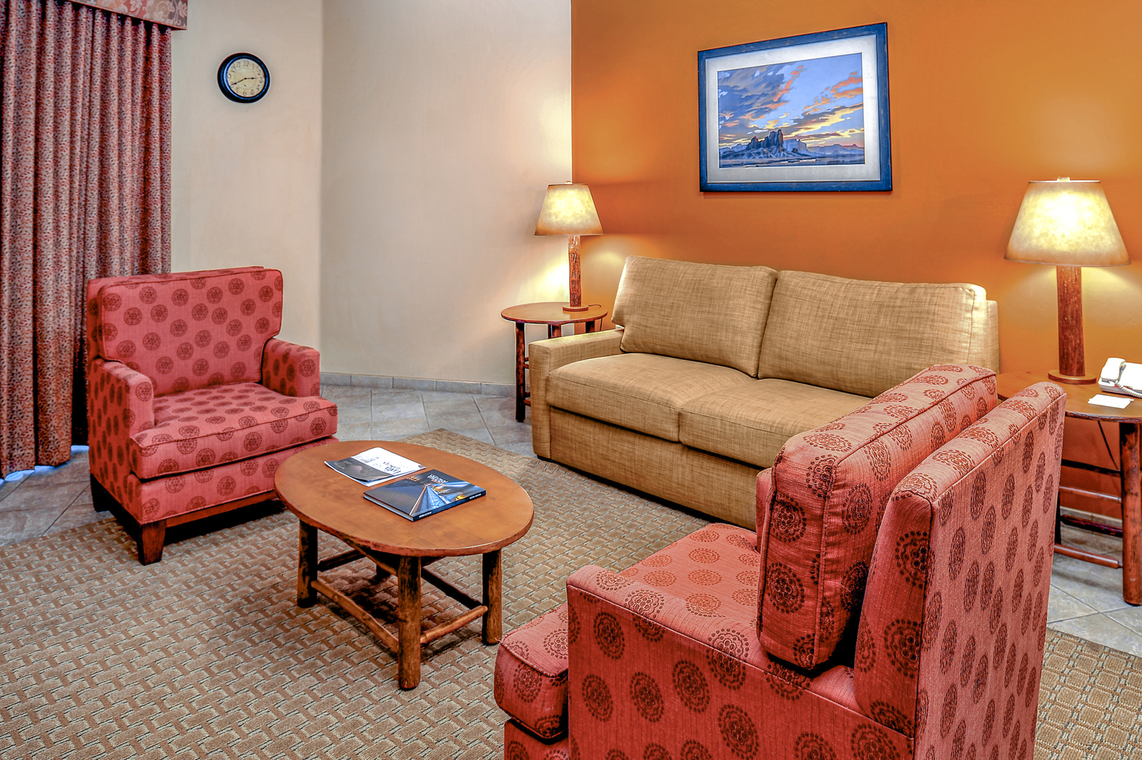 The living space of a 1-Bedroom with Roll-in Shower (Sleeps 4) at Bell Rock Inn