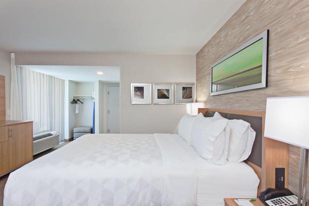 Images Holiday Inn Palmdale-Lancaster by IHG