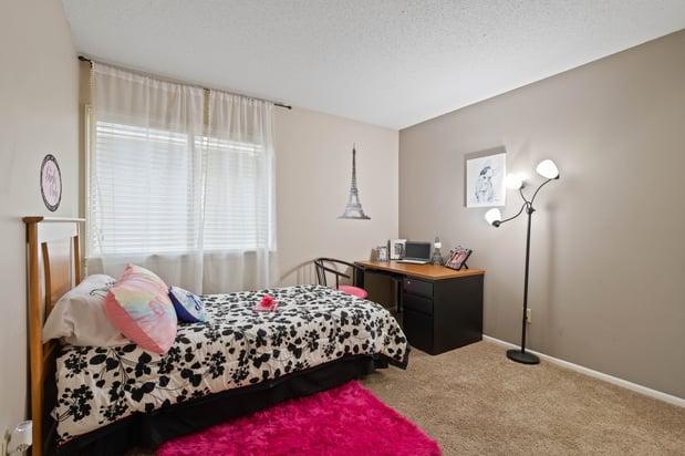 Images The Oaks at Prairie View