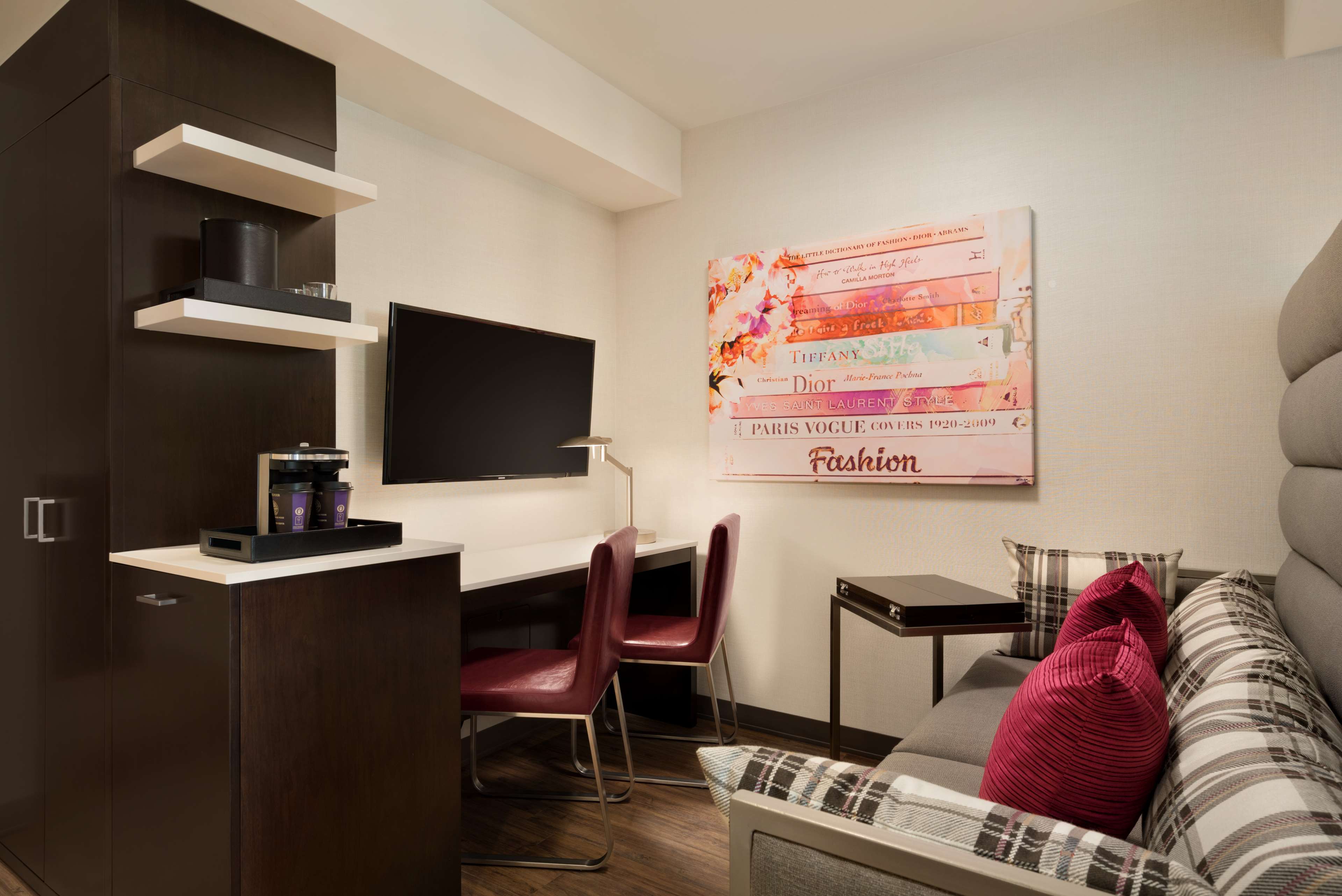 Guest room