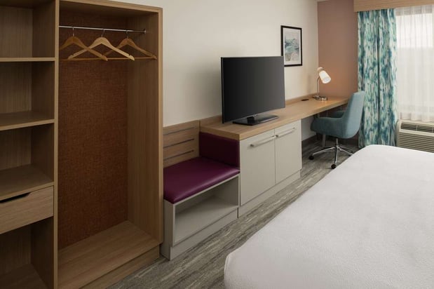 Images Hilton Garden Inn Tacoma Downtown