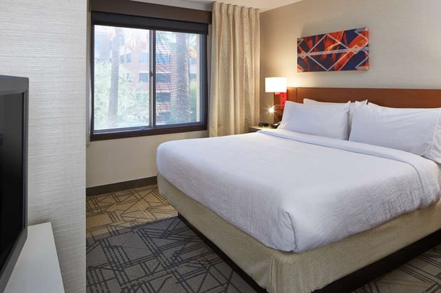 Images Hilton Garden Inn Scottsdale Old Town