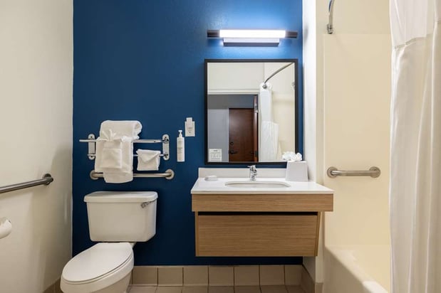 Images Spark by Hilton Savannah Airport