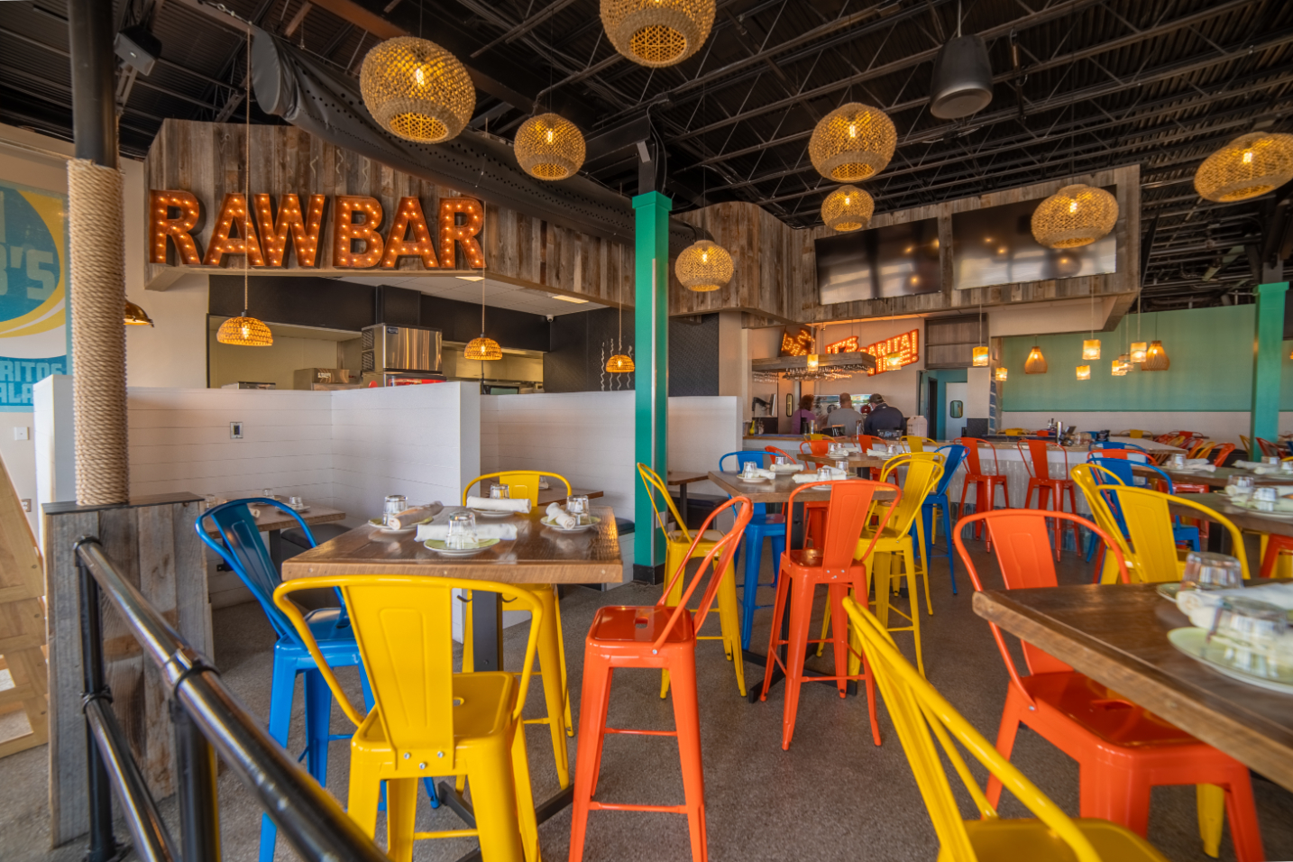 The Dunes Rehoboth Beach offers a relaxed, convenient stay near the Delaware beaches, with easy access to Rehoboth Beach, Dewey Beach, the boardwalk, restaurants, shopping, and coastal attractions.