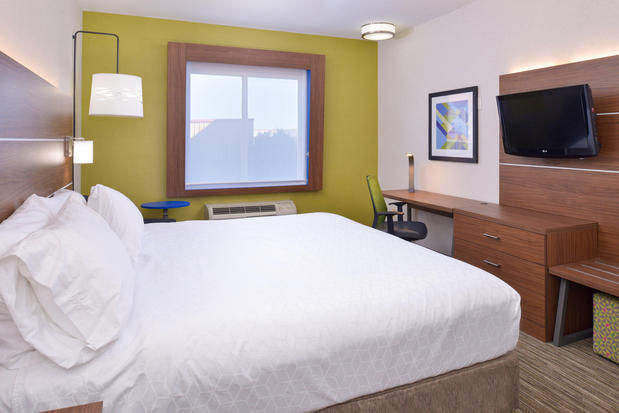 Images Holiday Inn Express & Suites Abilene Mall South by IHG