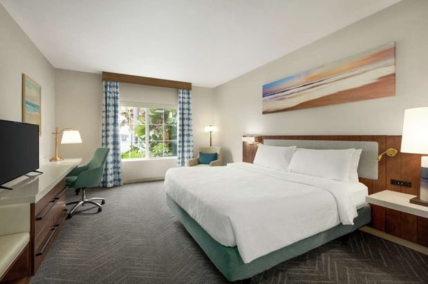 Images Hilton Garden Inn Carlsbad Beach