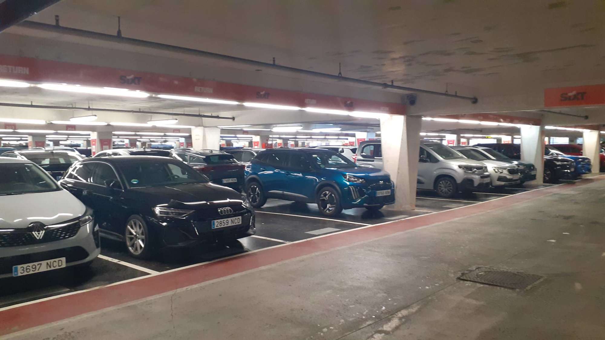 SIXT Alquiler de Coches - Bilbao Aeropuerto (BIO) 19