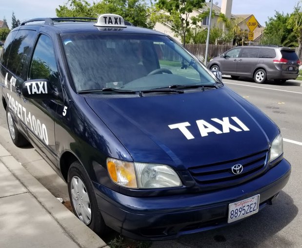Images A-1 Taxi Cab