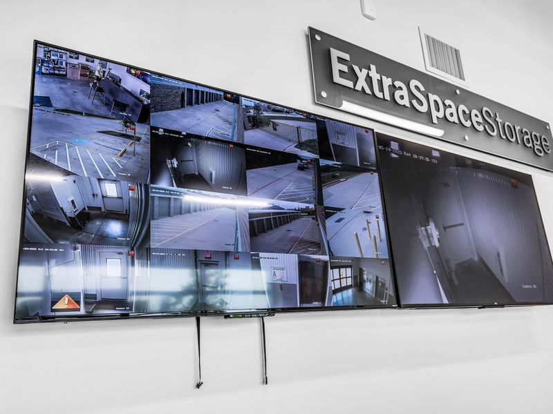 Images Extra Space Storage