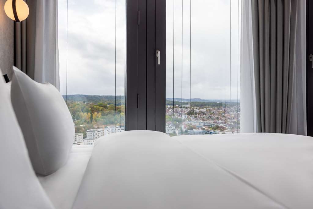 Bilder Radisson Blu Hotel at Porsche Design Tower Stuttgart