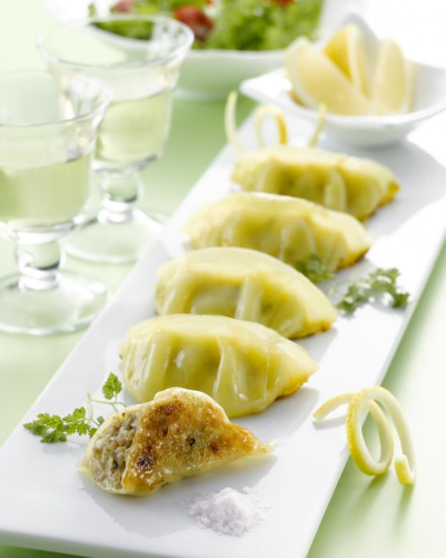 Images さくらフーズ 餃子豊橋工場直売所