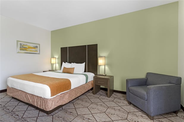 Images Best Western Plus North Houston Inn & Suites