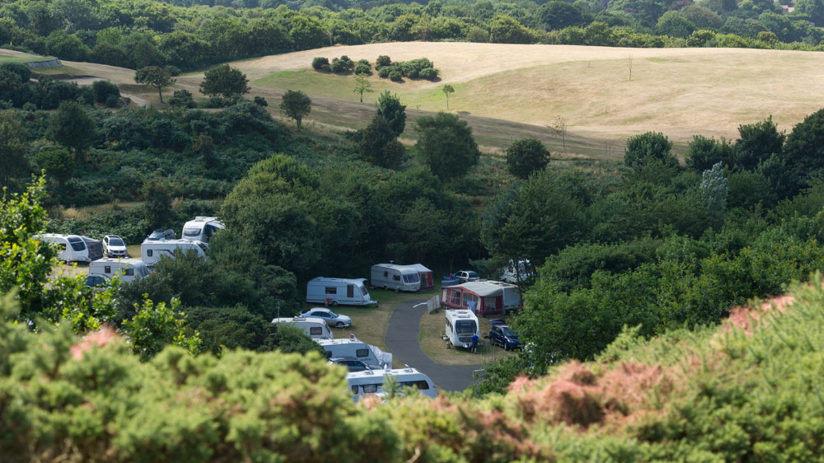 Incleboro Fields Caravan and Motorhome Club Campsite Cromer 01263 837419