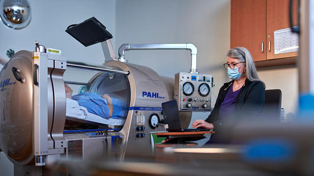 Images Lansing Wound Care & Hyperbaric Services | University of Michigan Health-Sparrow