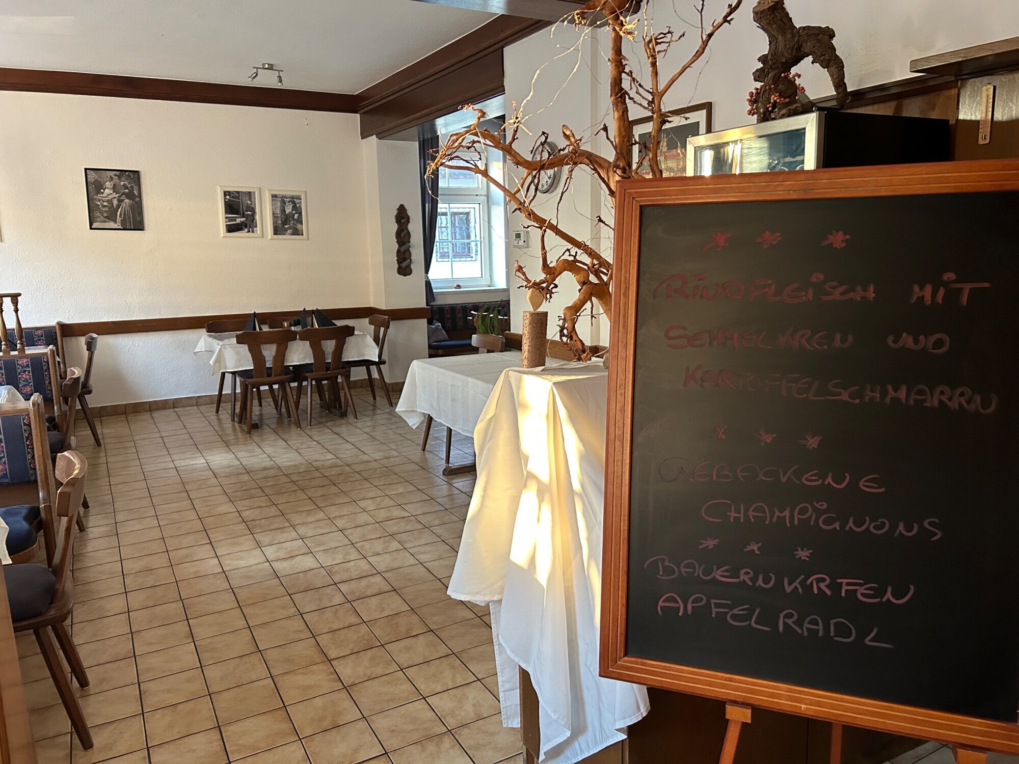 Der Bergwirt Restaurant, Mayr-zu-Berg-Straße 25 in Ansfelden