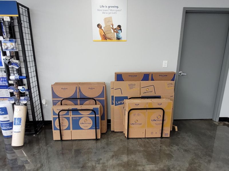 3015_Moving Boxes