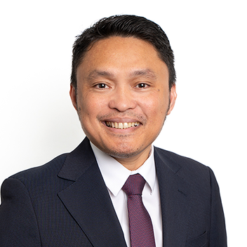 Kristoffer Lumingkit headshot.