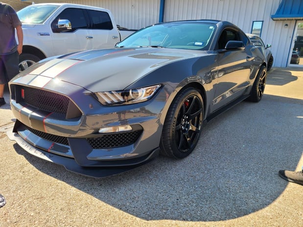 Images Accelerate Auto Repair and Collision