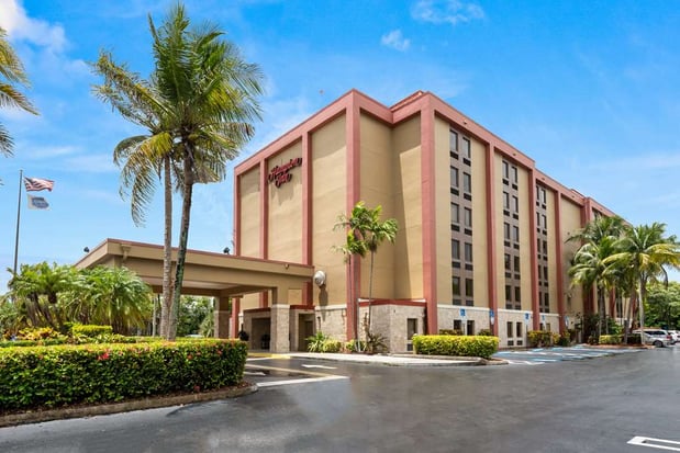 Images Hampton Inn Miami-Airport West