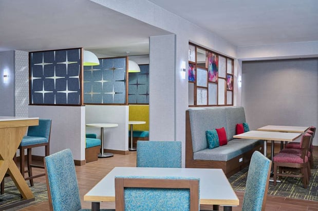 Images Hampton Inn Anchorage