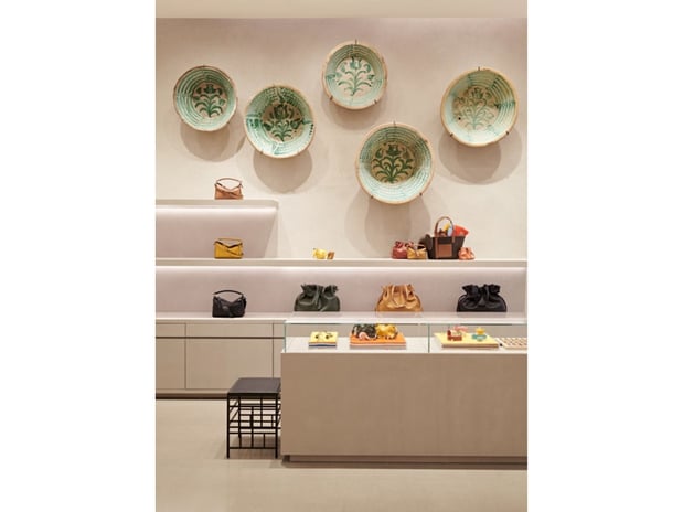 Images LOEWE Ala Moana