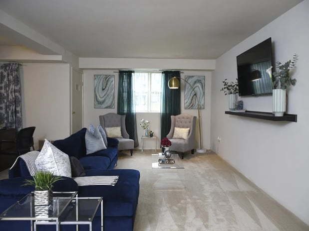 Images Deer Park Apartments
