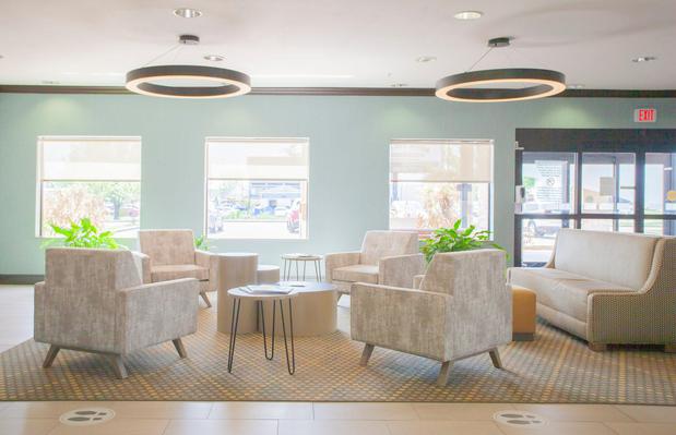 Images Holiday Inn & Suites Spring - the Woodlands Area by IHG