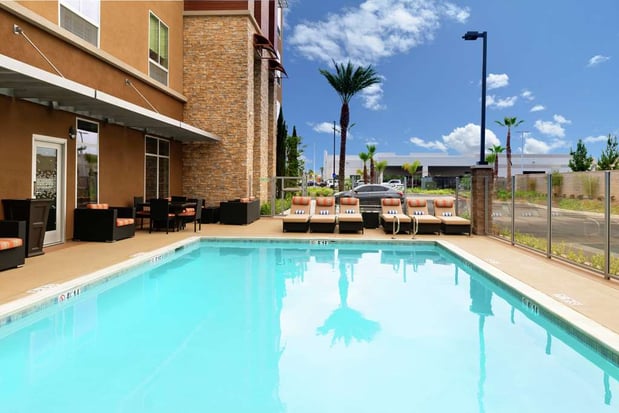 Images Hampton Inn & Suites Buena Park