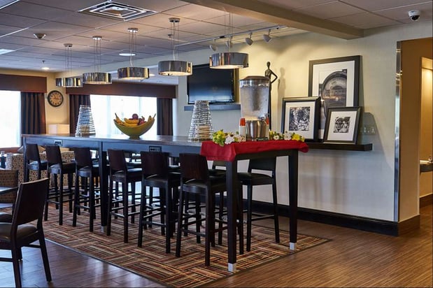 Images Hampton Inn Uniontown