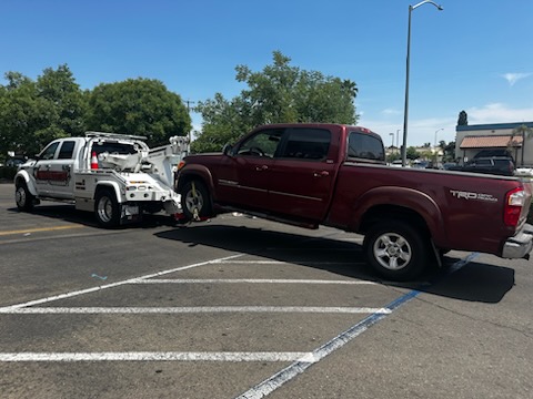 Images Cow Creek Towing & Recovery