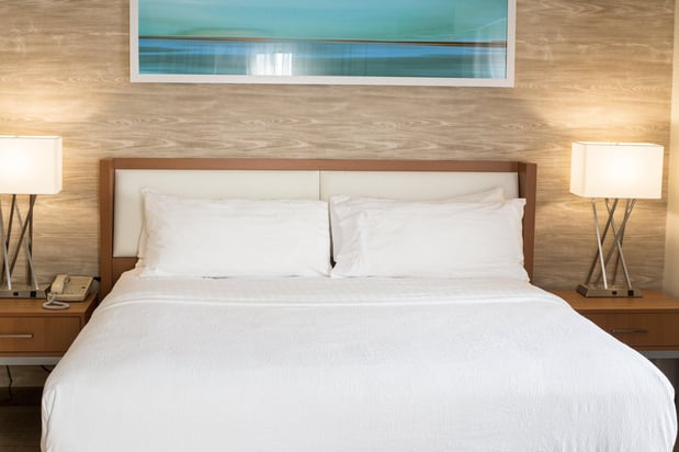 Images Holiday Inn & Suites Bolingbrook by IHG