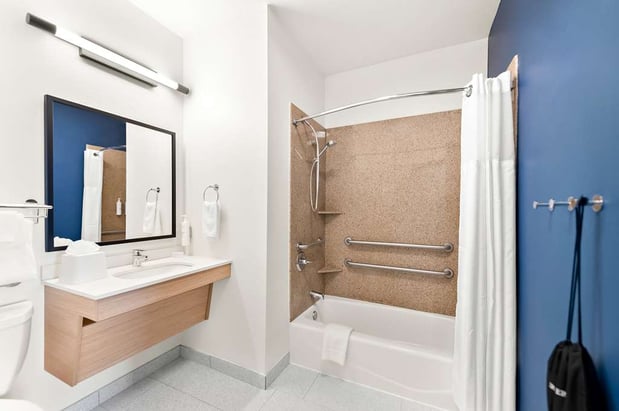 Images Spark by Hilton Longview
