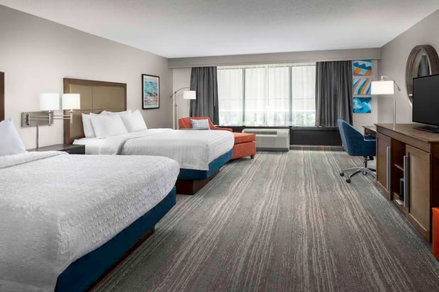 Images Hampton Inn & Suites Lake Mary At Colonial Townpark