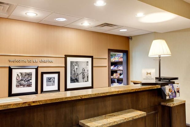 Images Hampton Inn & Suites Chicago/St. Charles